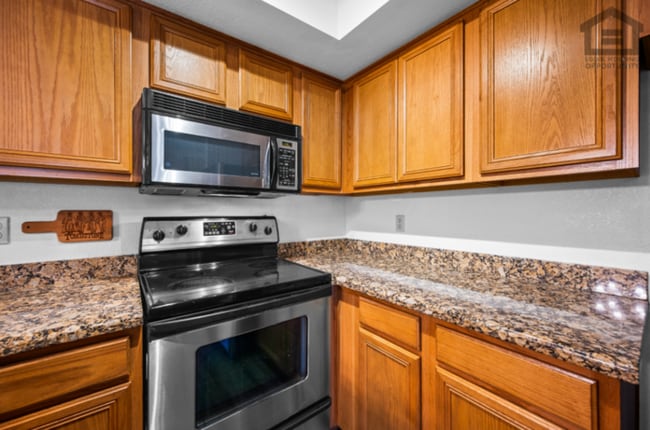 Building Photo - 2Bed/2Bath Condo at Thunderbird Rd/59th Ave! Ready for Immediate Move-In!
