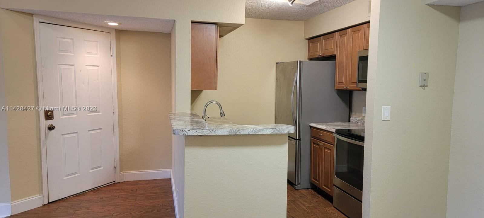 Building Photo - 2826 S University Dr