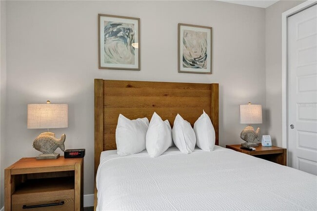 Building Photo - 7833 Spectrum Dr