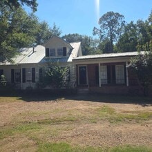 Building Photo - 1201 Gains Ave