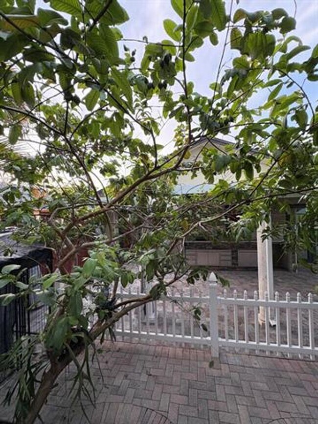 Building Photo - 14776 SW 138th Terrace
