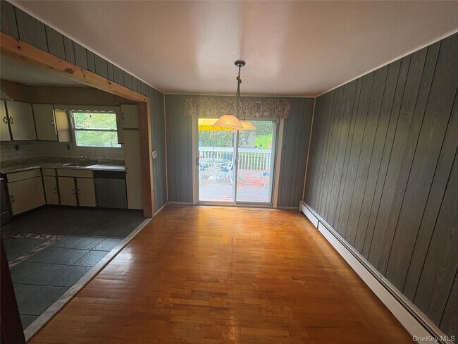 Building Photo - 57 Wedgewood Dr
