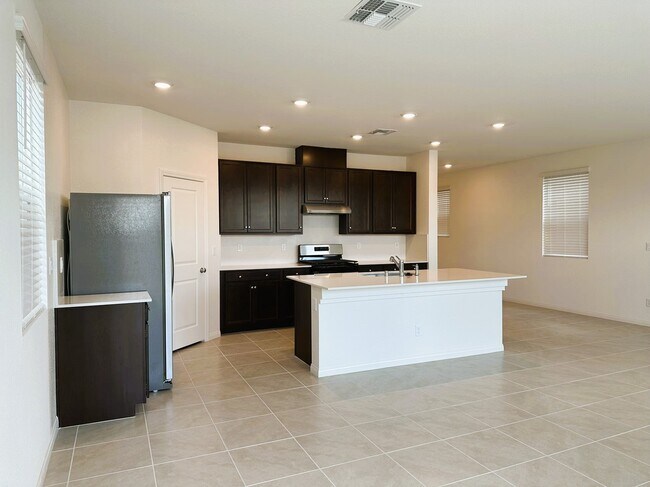 Building Photo - 7057 Dandelion Pk Ave