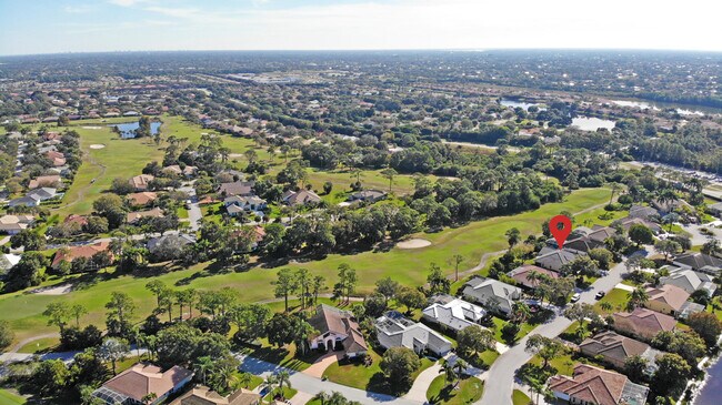 Building Photo - 1509 SW Mockingbird Cir