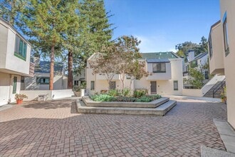 Building Photo - 181 Centre St