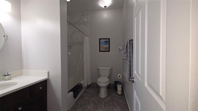 Building Photo - 504 W Palm Aire Dr