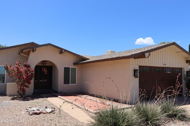 Primary Photo - 3424 Snead Dr