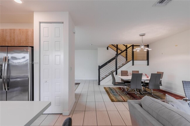 Building Photo - 10590 NW 78th Terrace