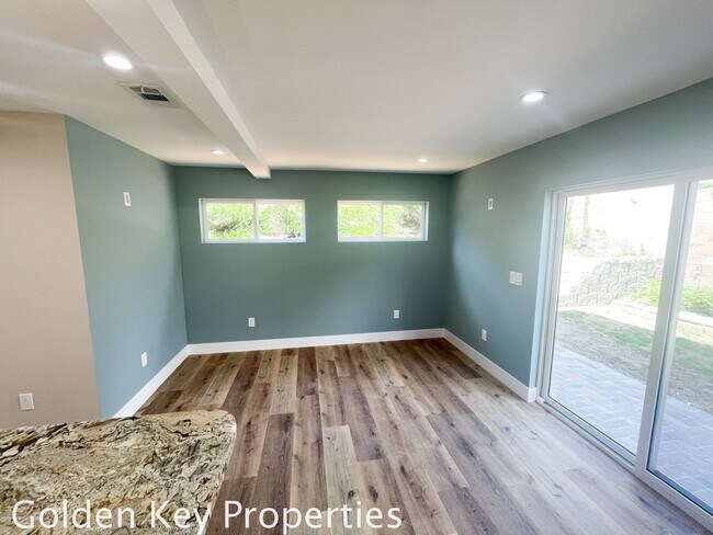 Building Photo - 4864 Alondra Way