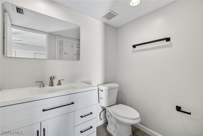 Building Photo - 7400 College Pkwy