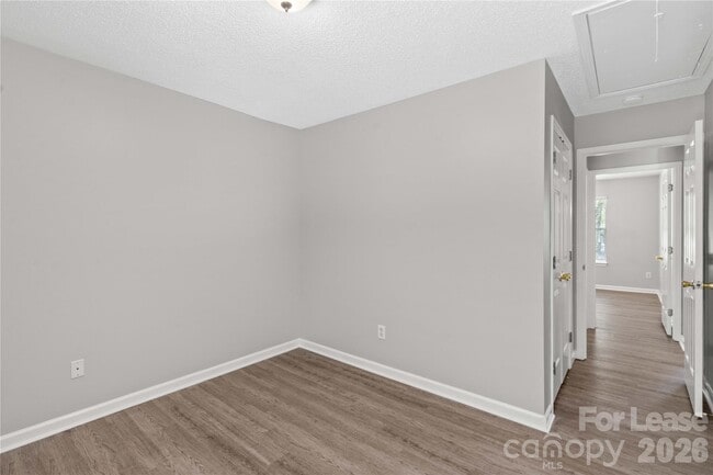 Building Photo - 123 Meadow Lilly Ct