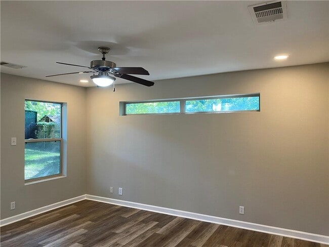 Building Photo - 1514 Betty Jo Dr