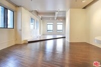 Building Photo - 849 S Broadway