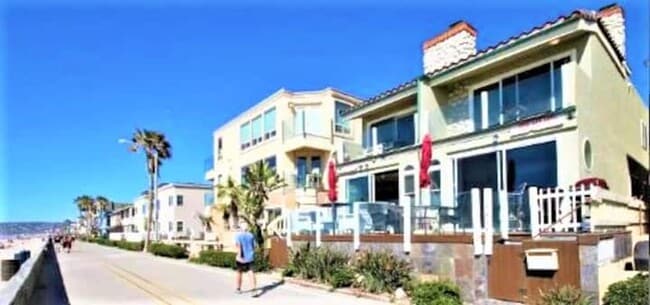 Building Photo - 3237 Ocean Front Walk