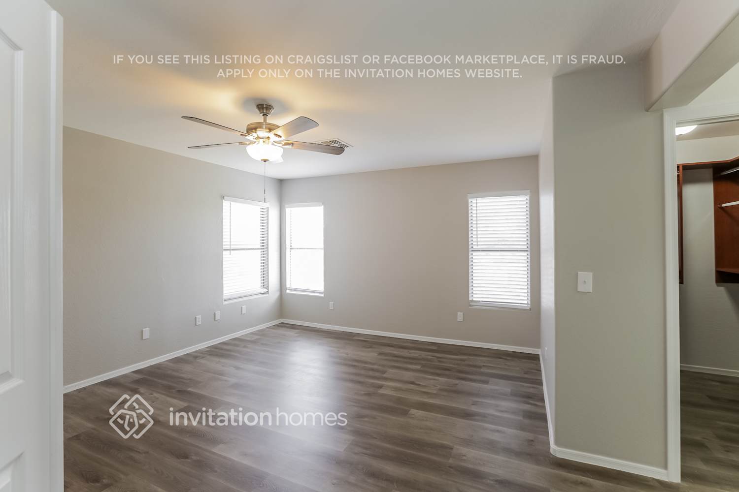 Building Photo - 6233 S 15th Dr