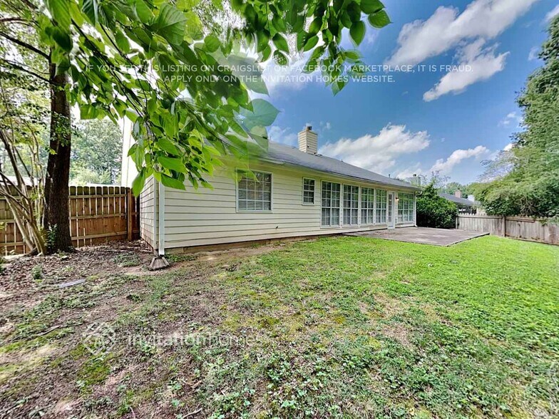 Building Photo - 590 Lendl Ln