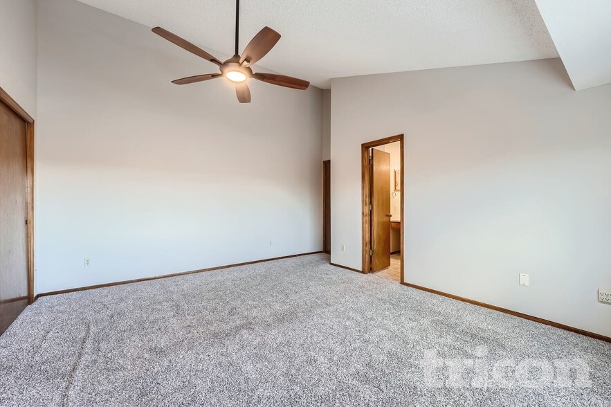 Building Photo - 3606 S Gibralter Cir