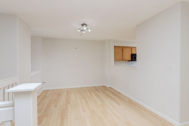 Building Photo - 3 Bed / 2.5 bath pet friendly townhome with a bonus home office/den + EV charger in garage. YouTu...