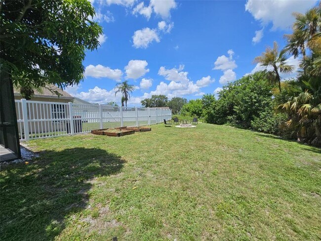 Building Photo - 6210 62nd Terrace E