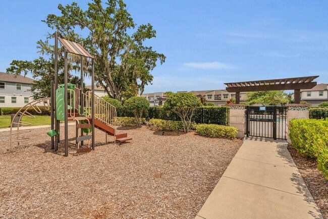Building Photo - 1311 Merrydale Wy