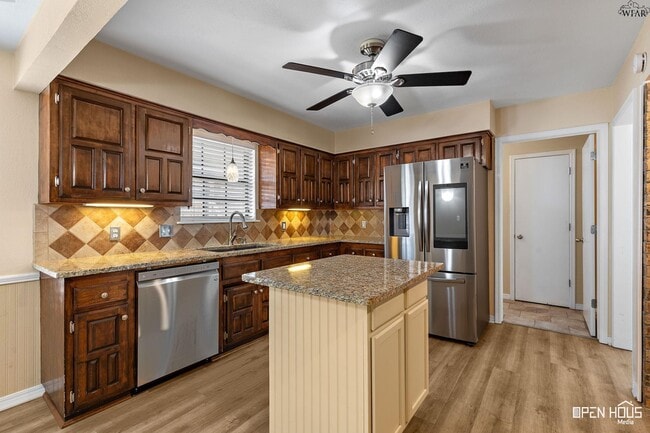 Building Photo - 4708 Stansbury Ln