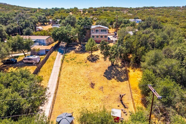 Building Photo - 3/3 HOME available NOW in DESCANSO w/ gara...