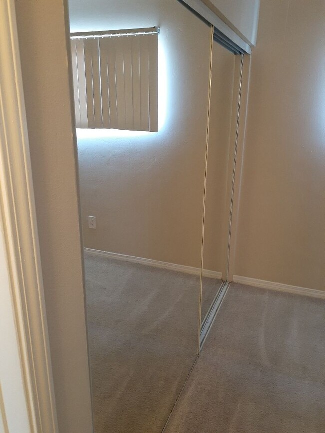 Building Photo - Apply Now move-in ready