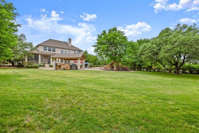 Building Photo - 601 Scenic Path