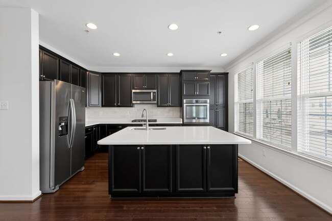 Building Photo - 4204 WOODSPRING Ln