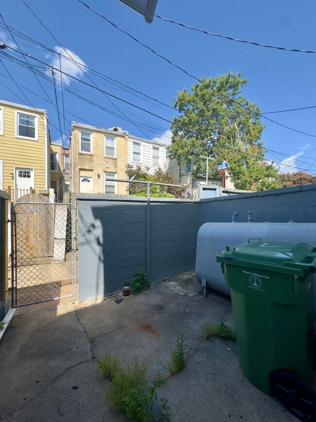 Building Photo - Charming 2BR/1BA Townhome in Canton/Upper Fells, Baltimore, MD!