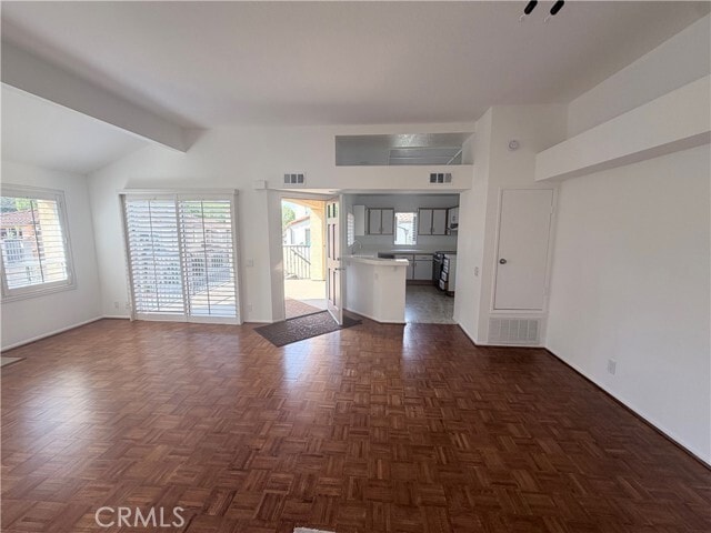 Building Photo - 56 Corsica Dr