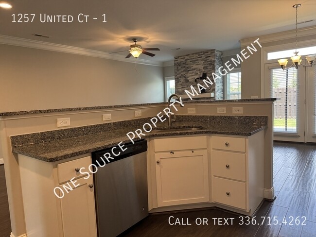 Building Photo - 1257 United Ct