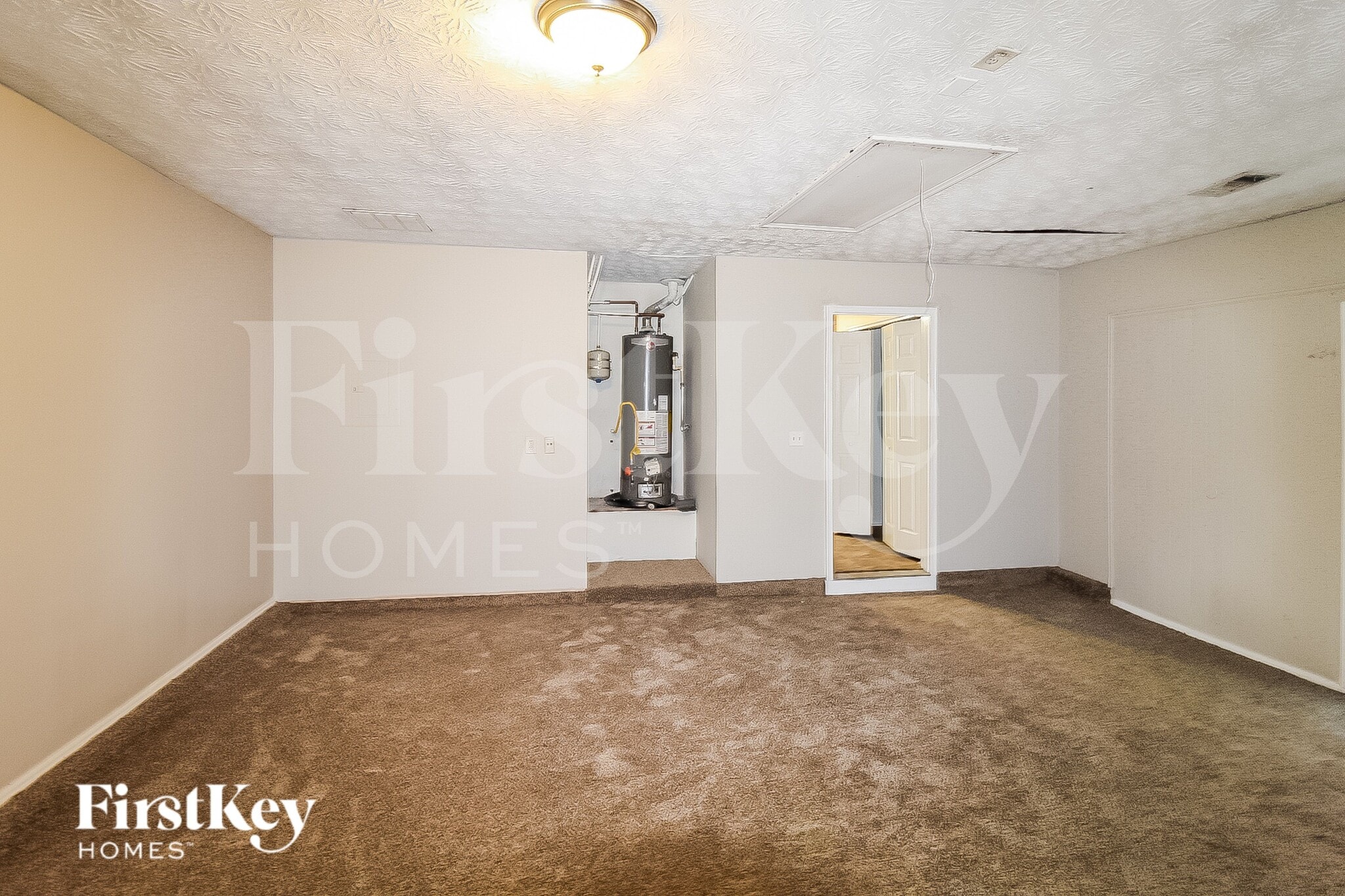 Building Photo - 6206 Amberly Rd