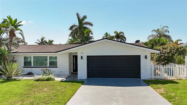 Building Photo - 25 Island Dr