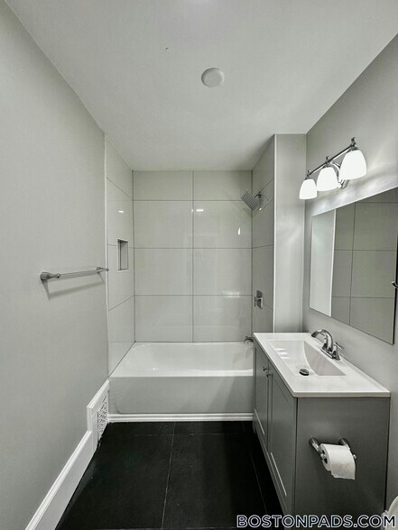 Building Photo - 203 Westville St