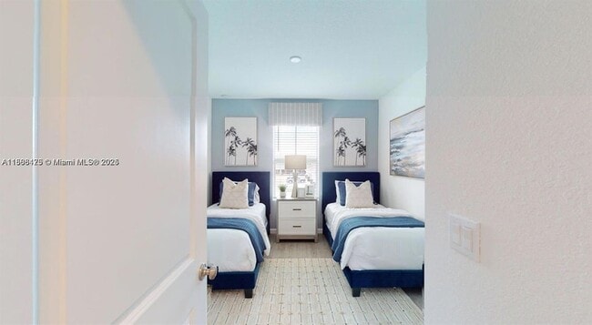 Building Photo - 10241 SW Newberry Ave