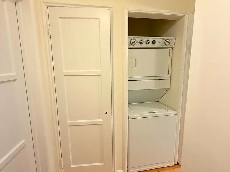 Building Photo - 12192 W Sunset Blvd