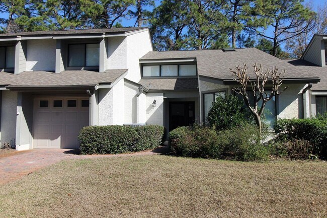 Building Photo - 3 Bedroom Townhouse in Gleneagles Community of Bluewater Bay!