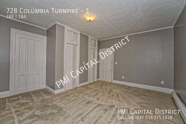 Building Photo - 728 Columbia Turnpike