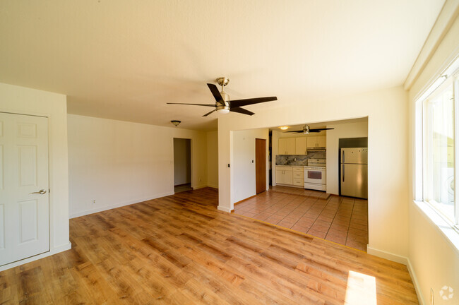 Building Photo - 148 Hoomoku Street