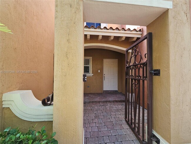 Building Photo - 15270 SW 30th Terrace