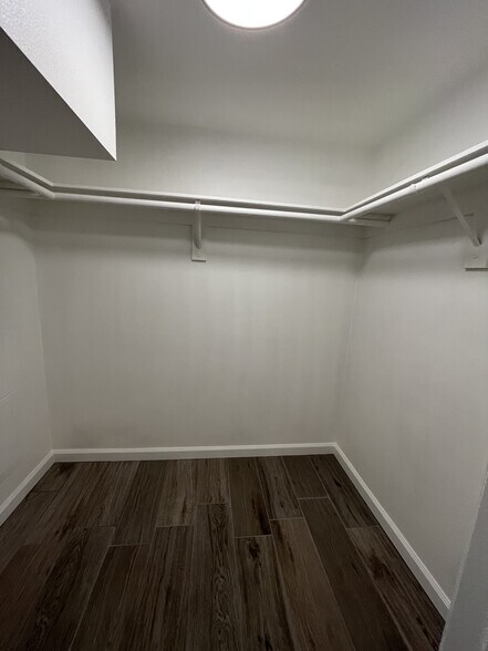 Huge Walk-In Closet - 26200 Redlands Blvd