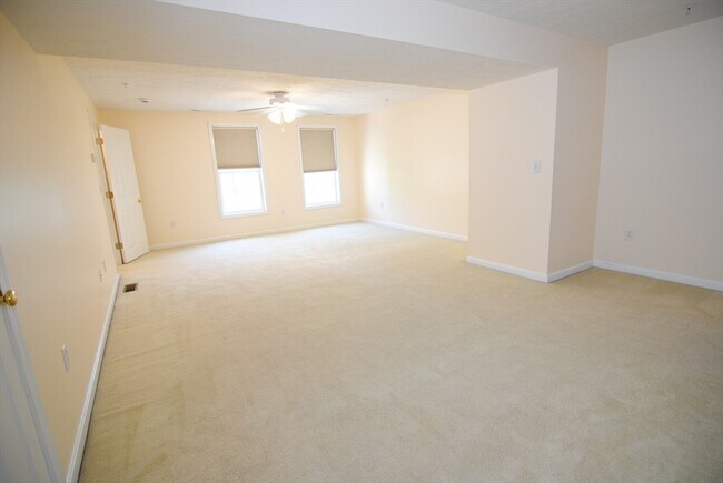 Building Photo - 69 Georgetown Dr