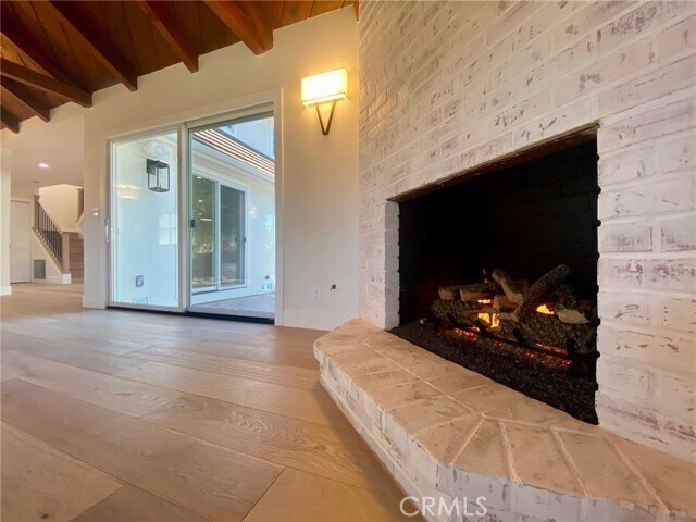 Building Photo - 3645 Vía Palomino