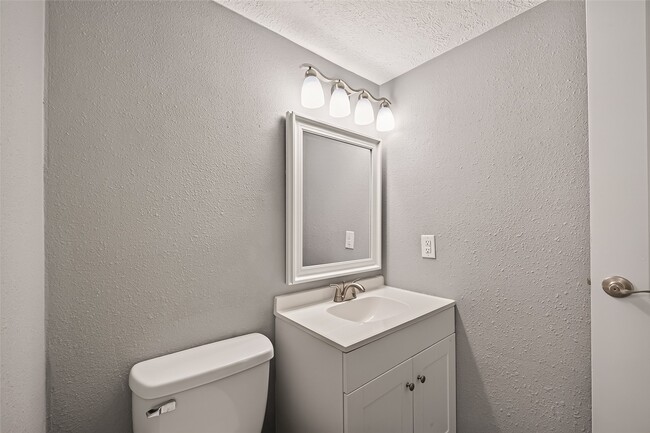 Building Photo - 7600 Emmett F Lowry Expy