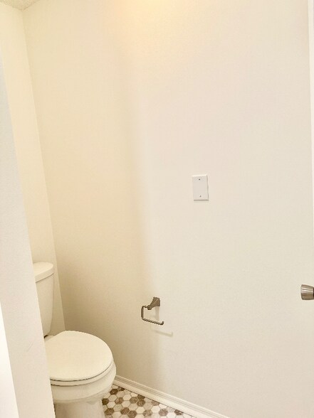 Building Photo - 8621 Flagstone Way