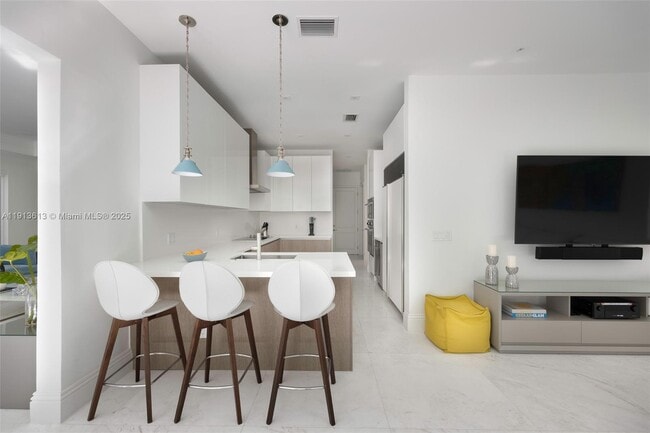 Building Photo - 2760 Brickell Ct