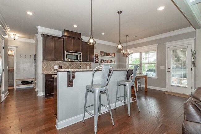 Building Photo - 5461 Everlook Cir