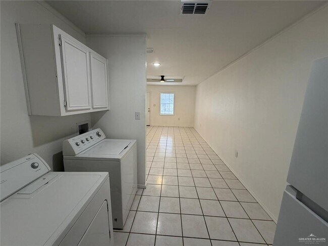 Building Photo - 11 W Mile 17 1/2 Rd