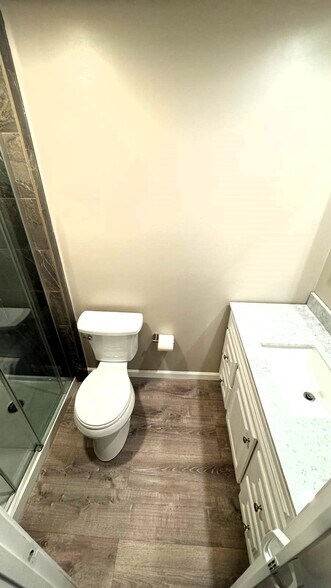 Building Photo - 220 Hamilton St